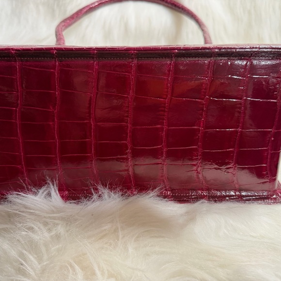 Lambertson Truex Classic Berry Crocodile Boxcar handbag. ❤️ - Picture 15 of 16